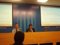 Josep Isern i Miquel Esquius presenten el dispositiu de trànsit // Foto: Joan Murcia