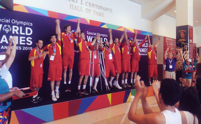 La selecció espanyola debàsquet als Specials Olympics // Imatge cedida per Specials Olympics Catalunya